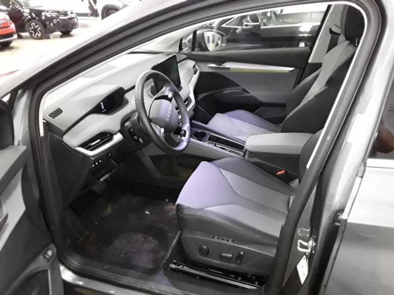 Skoda Enyaq Loft LED Navi RFK ACC SHZ Wärmepumpe AHK — photo 8