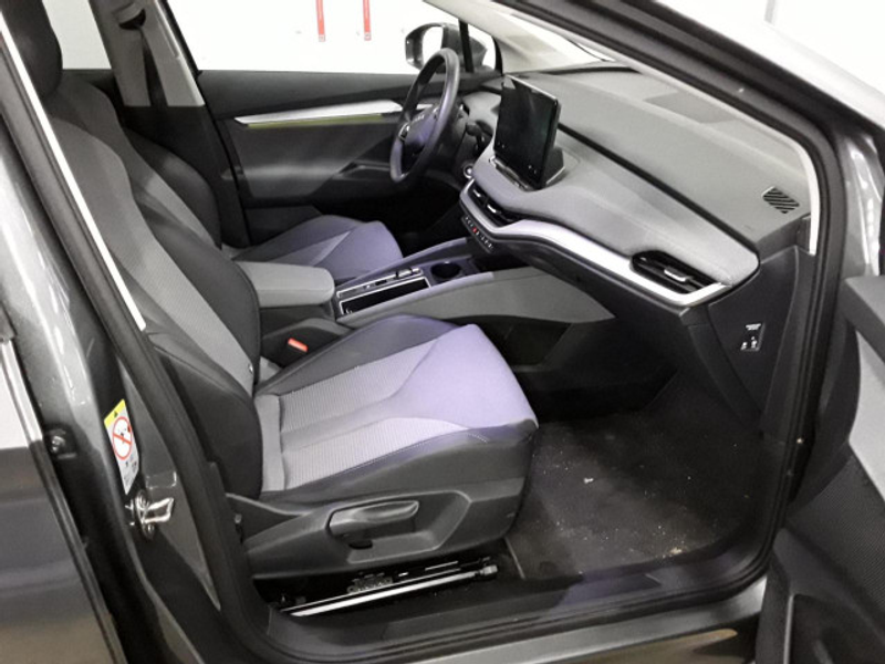 Skoda Enyaq Loft LED Navi RFK ACC SHZ Wärmepumpe AHK — photo 4