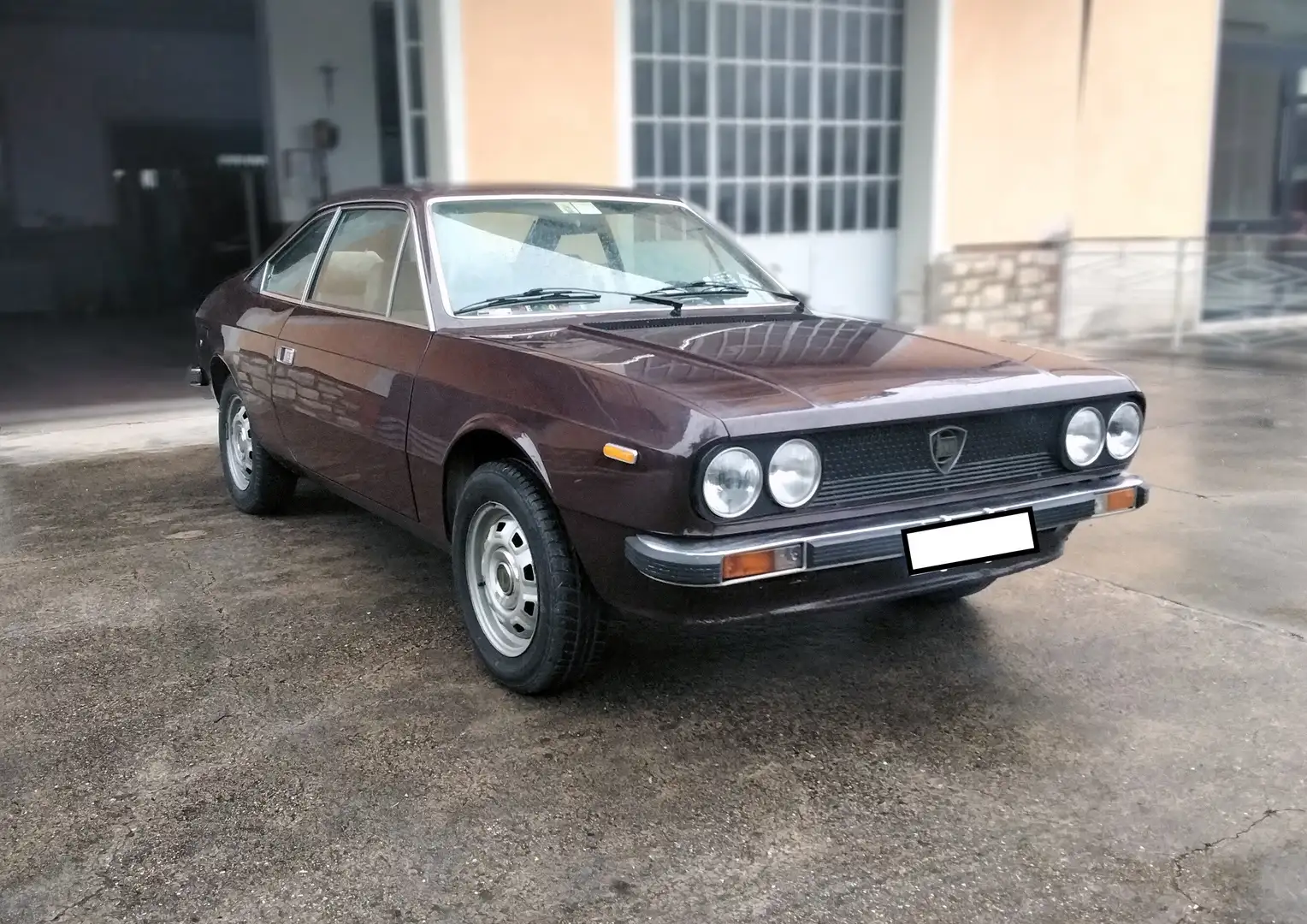 Lancia Beta Coupe 1.3 Brown - 1