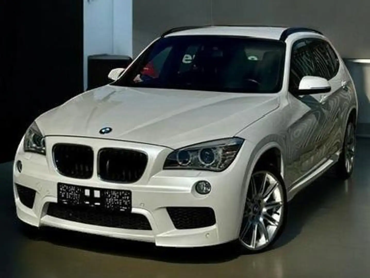 BMW X1 X1 Diesel sDrive20d Aut. Weiß - 2