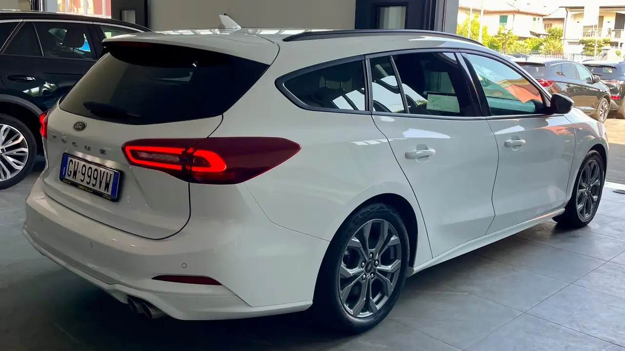 Ford Focus 1.5 EcoBlue 115 CV automatico SW ST-Line, миниатюра 9