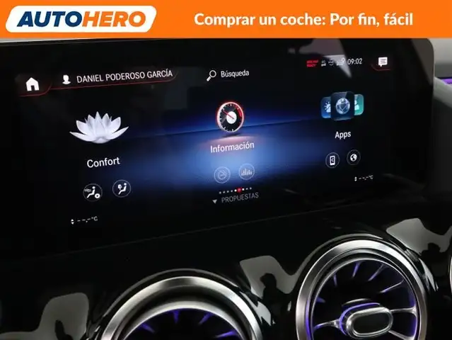 Mercedes-Benz GLA view 22