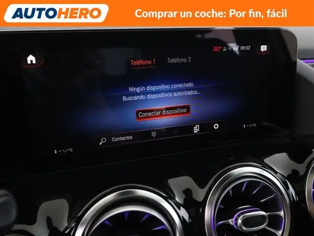 Mercedes-Benz GLA view 23