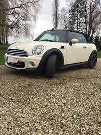 Mini Cabriolet 1.6i Cooper