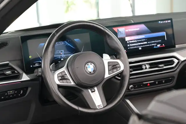BMW M4 view 16