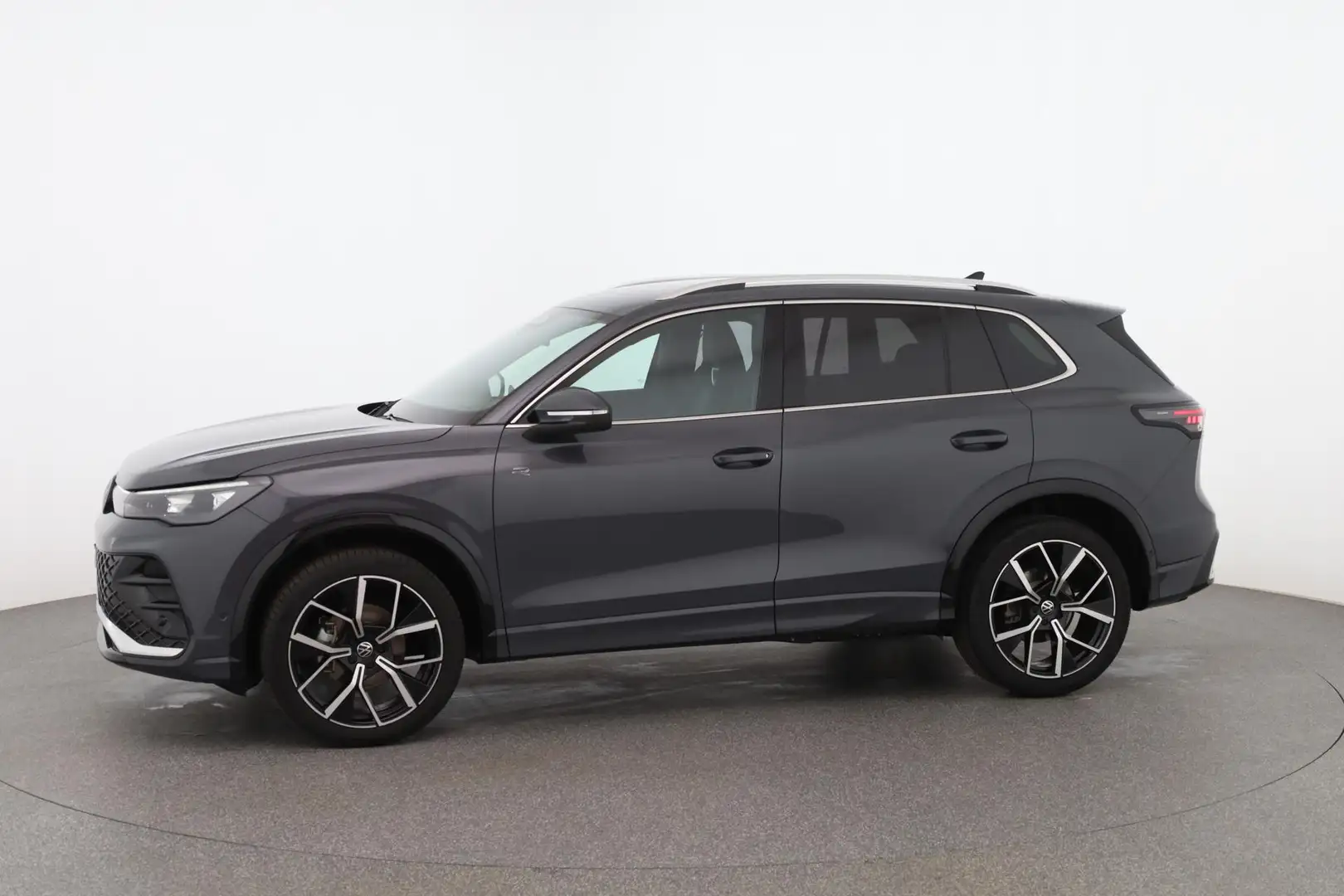 Volkswagen Tiguan Edition 2.0 TDI 150PS DSG/AUTOMATIK, Metallic, ... - 1
