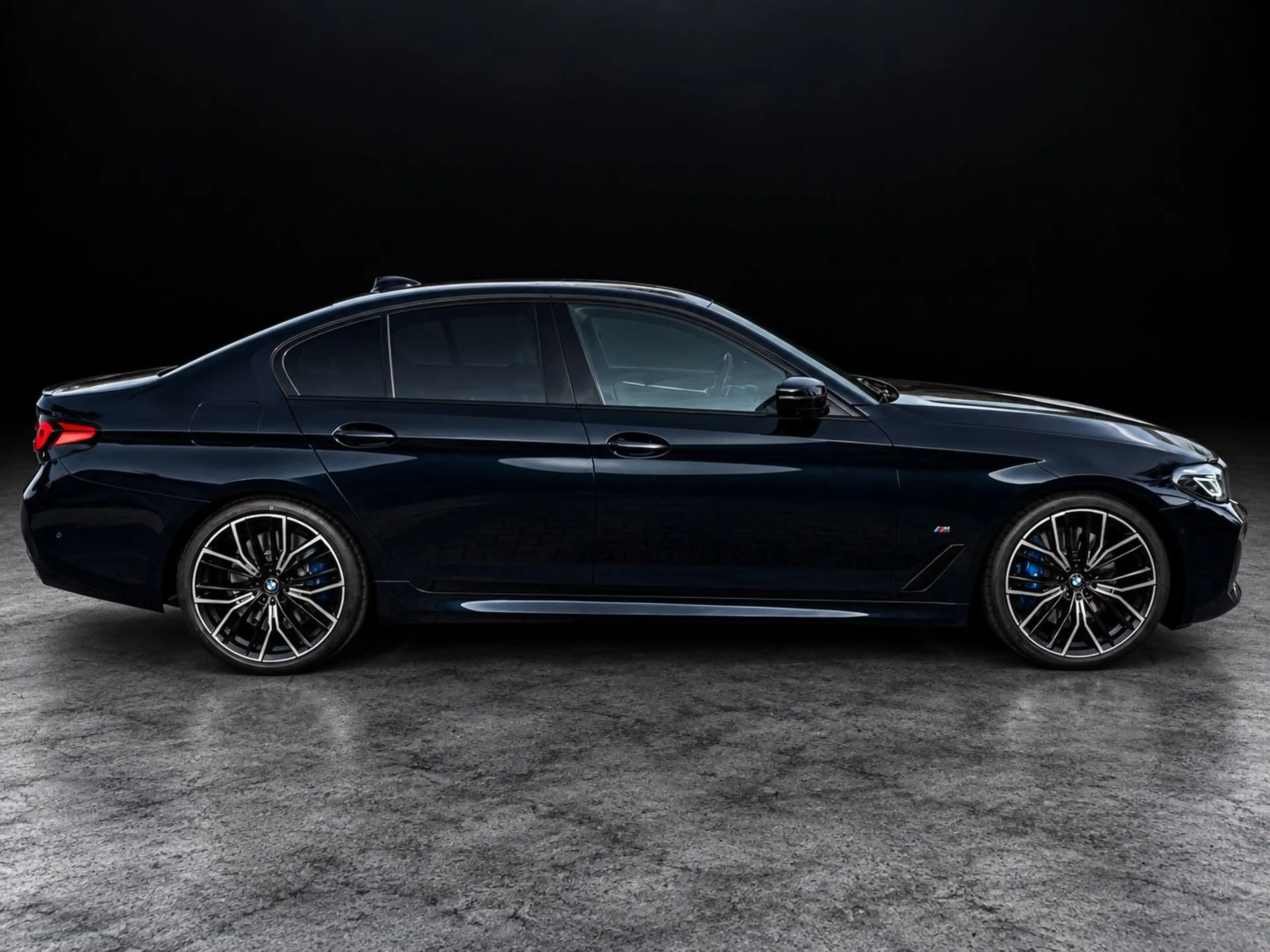 BMW 550 i Lim. Xdrive*PremiumSelec*360Kam*Perf.Aga* — photo 5
