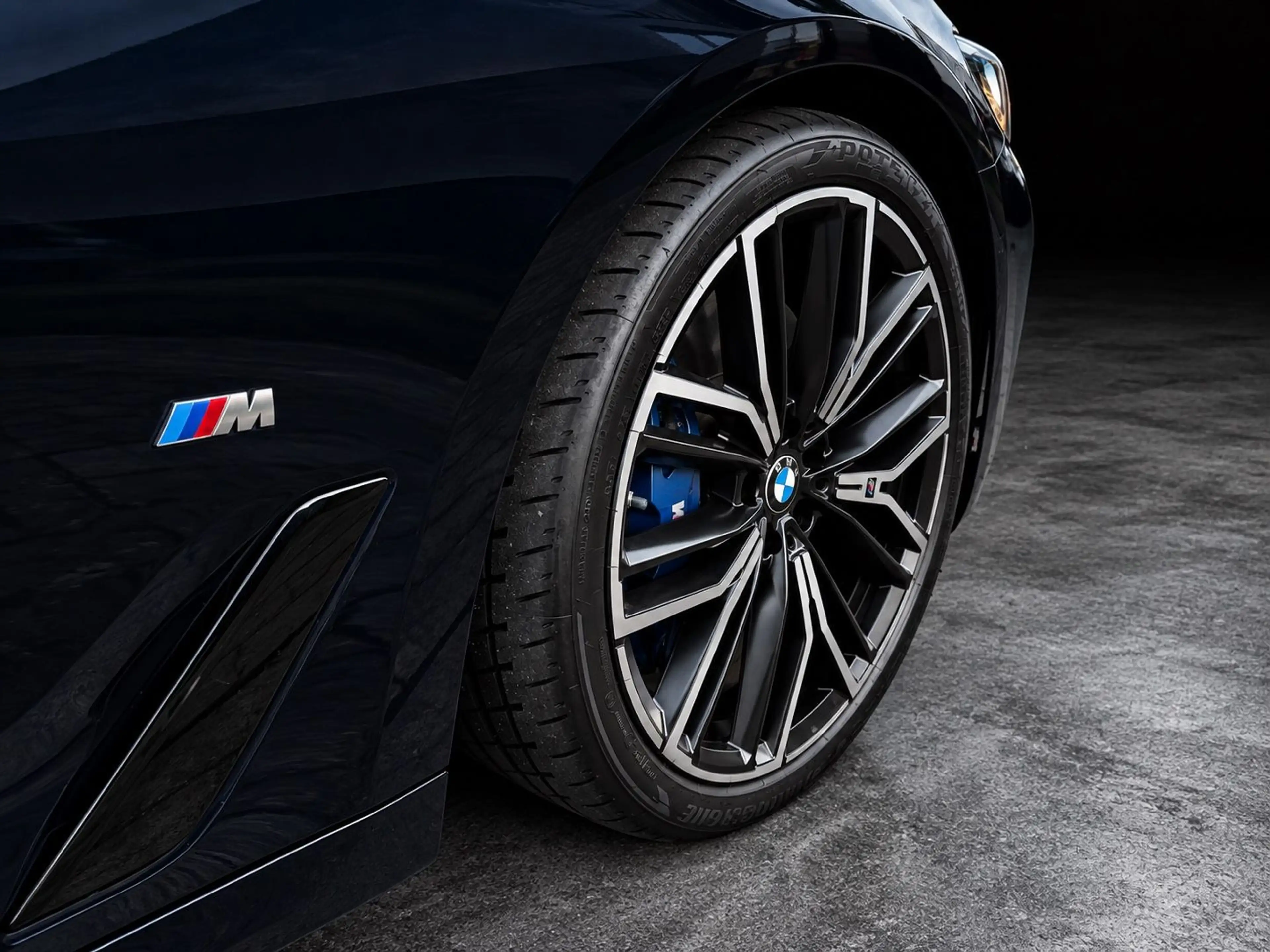 BMW 550 i Lim. Xdrive*PremiumSelec*360Kam*Perf.Aga* — photo 10