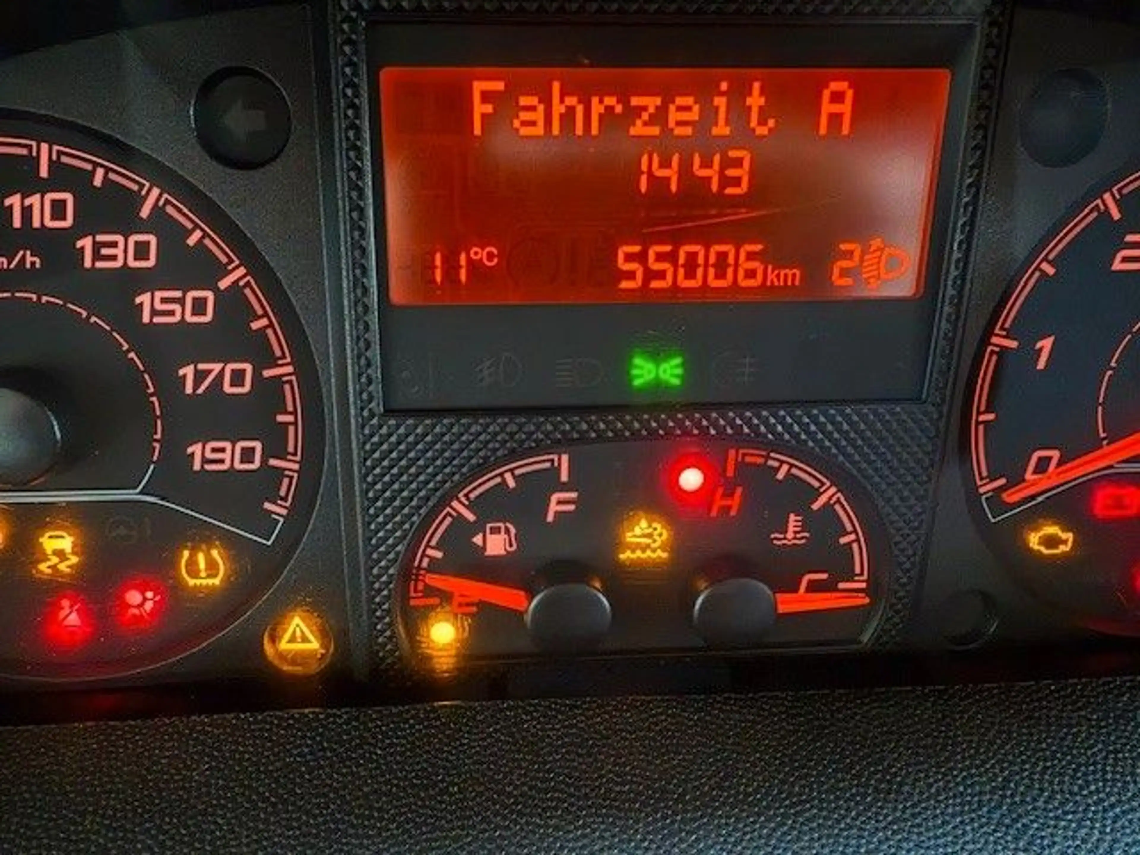 Peugeot Boxer Kombi 330 L1H1 Active Blue-HDi 110 9 Sitze — photo 13