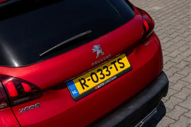 Peugeot 2008 view 12