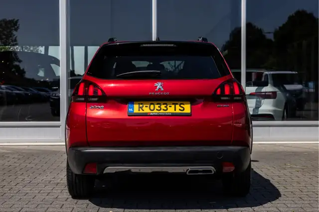 Peugeot 2008 view 4