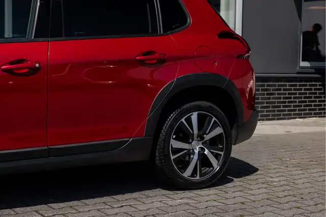 Peugeot 2008 view 14