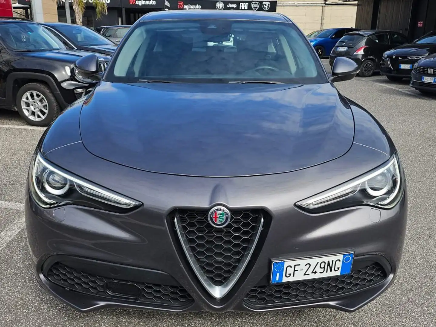 Alfa Romeo Stelvio Stelvio 2.2 t Business Q4 190cv auto Gris - 1