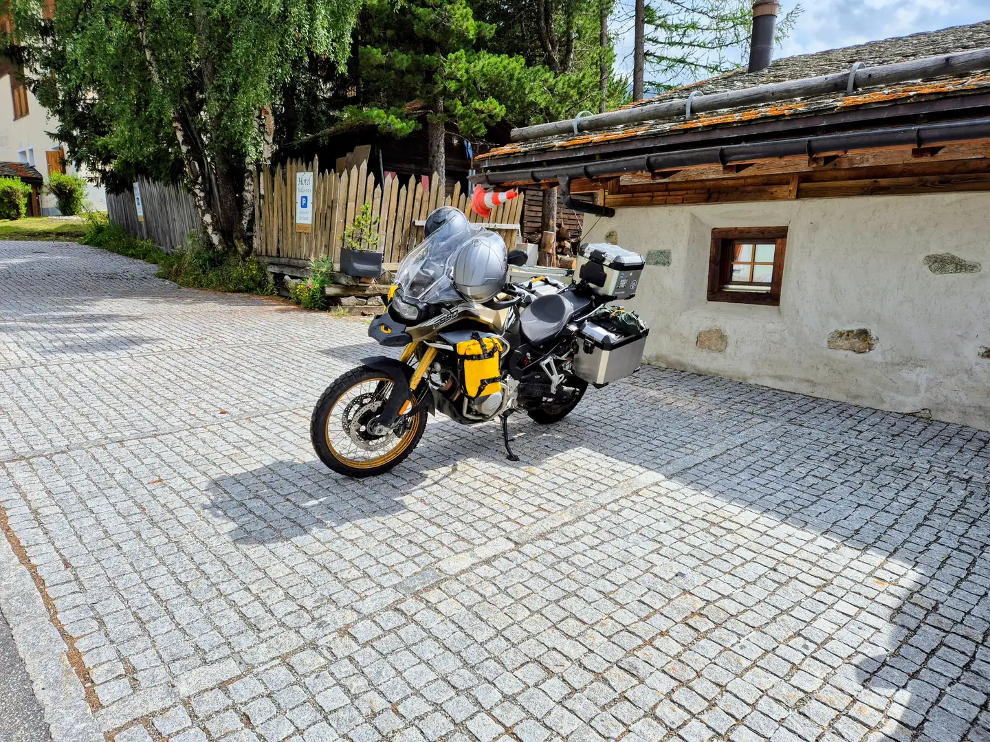 BMW F 850 GS Adventure Bronz - 2