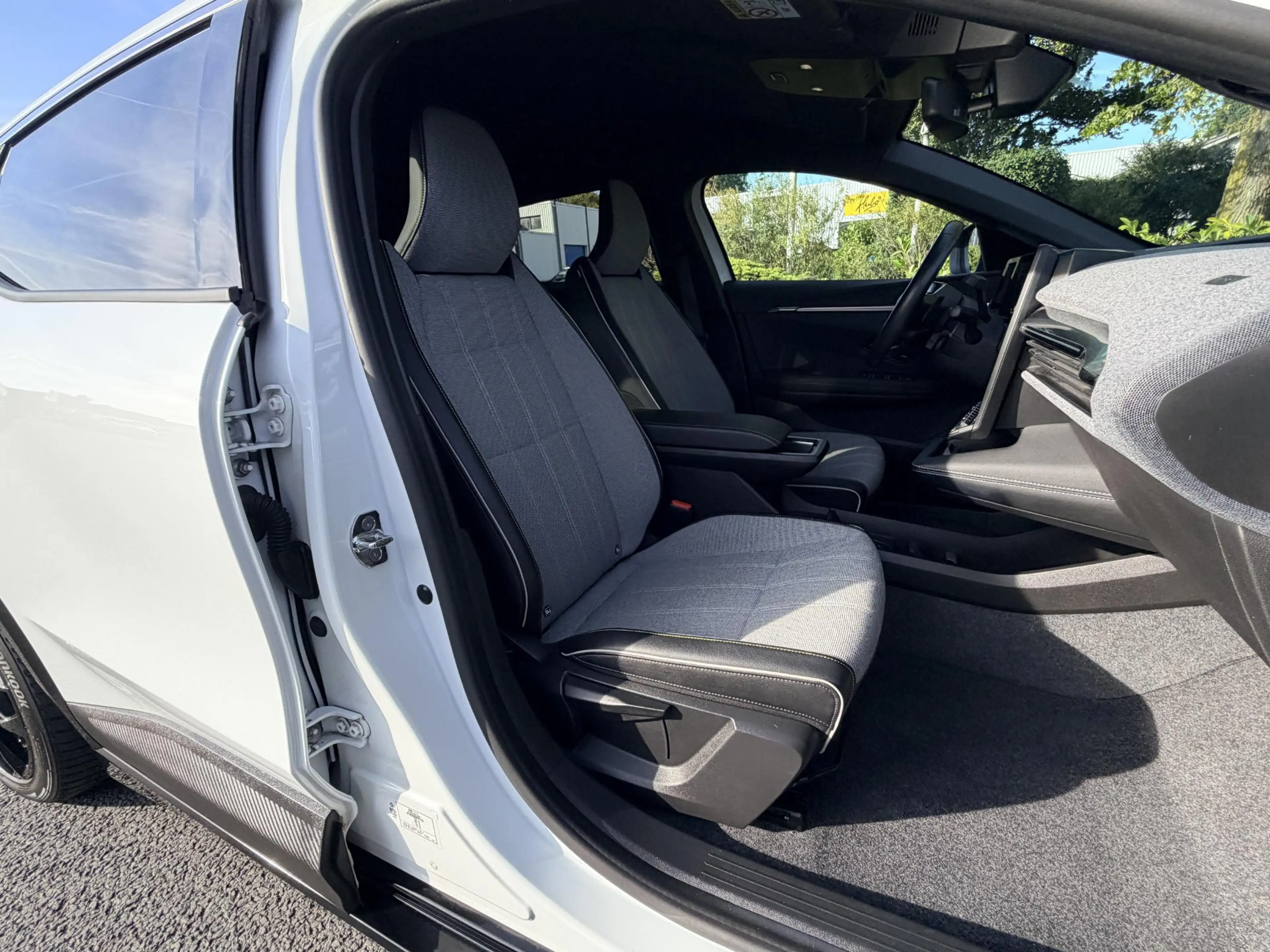 Renault Megane E-Tech EV60 Techno 220PK•Warmtepomp•ACC — photo 25
