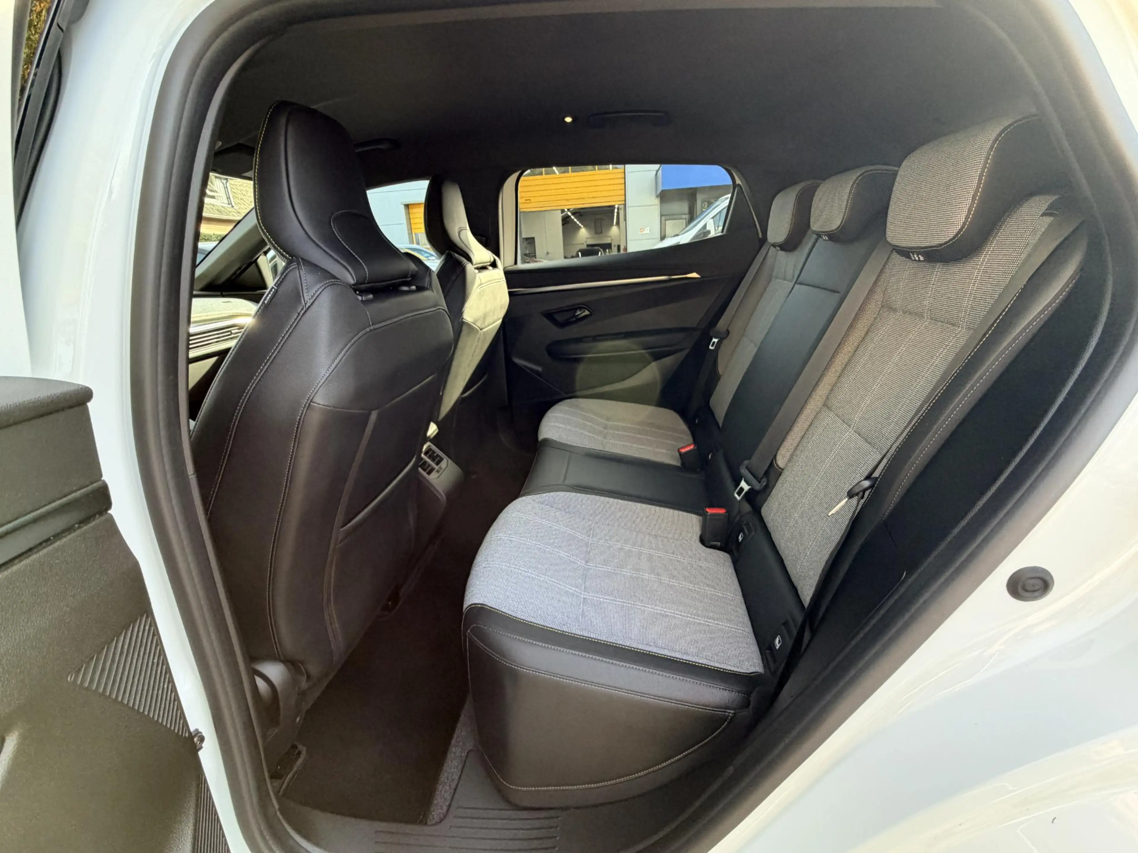 Renault Megane E-Tech EV60 Techno 220PK•Warmtepomp•ACC — photo 21