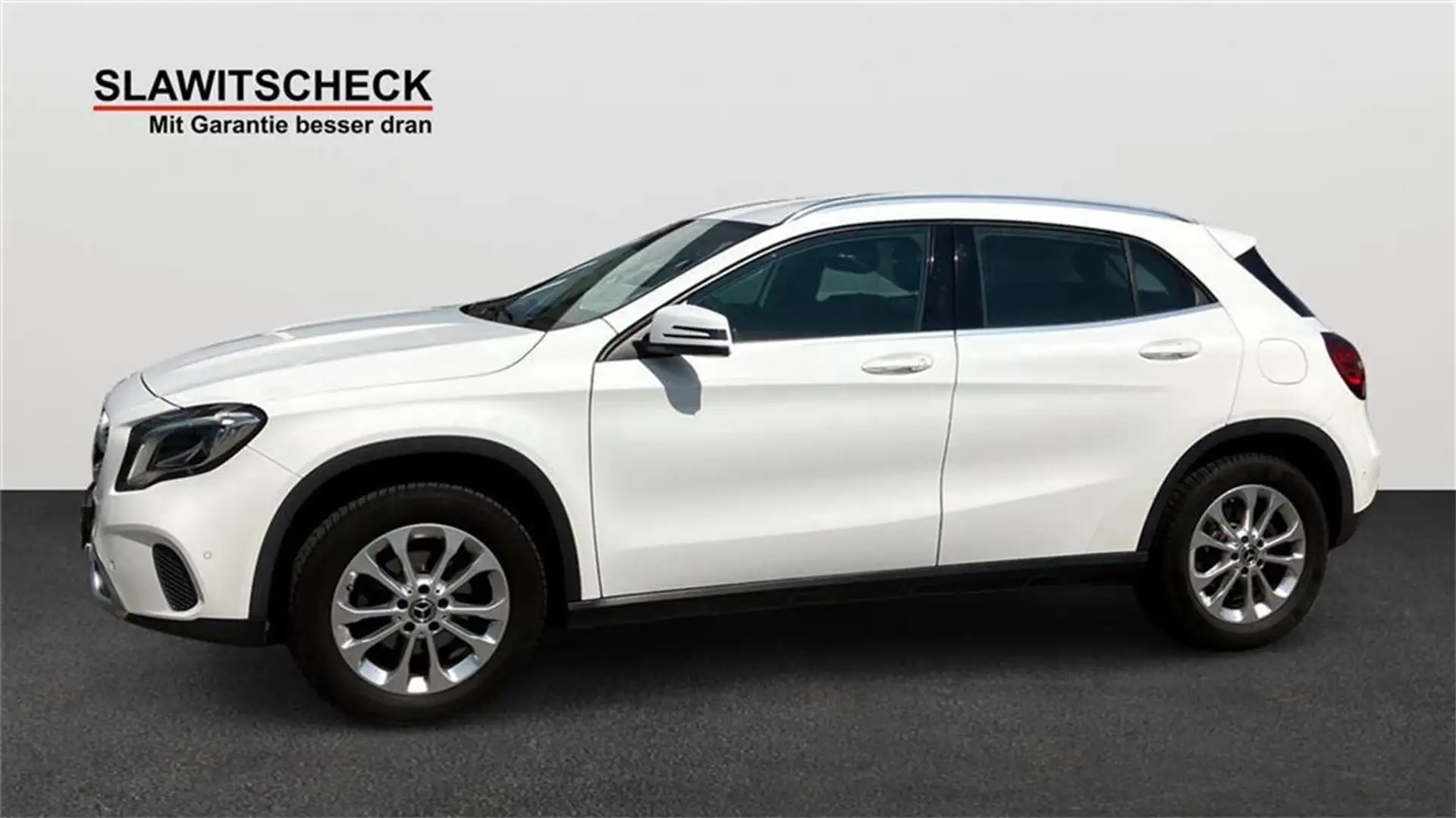 Mercedes-Benz GLA 180 Aut. Blanc - 2