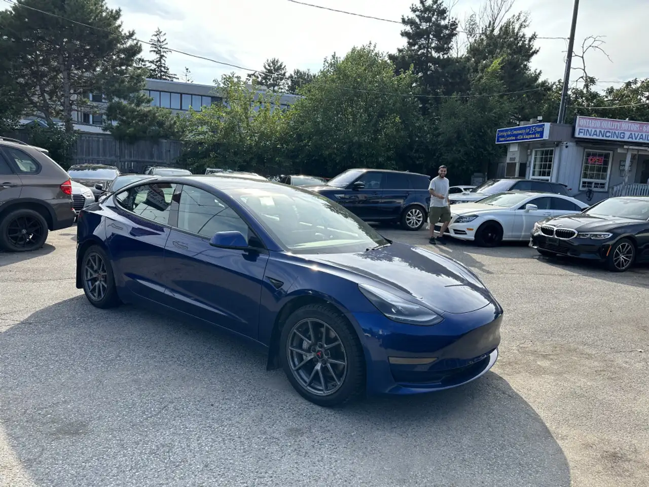 Tesla Model 3 снимка Tesla Model 3