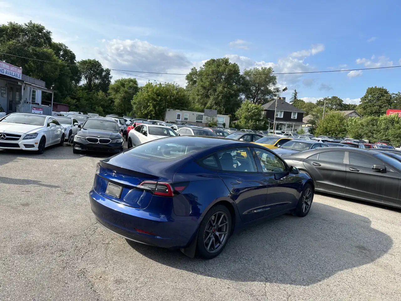Tesla Model 3 снимка Tesla Model 3