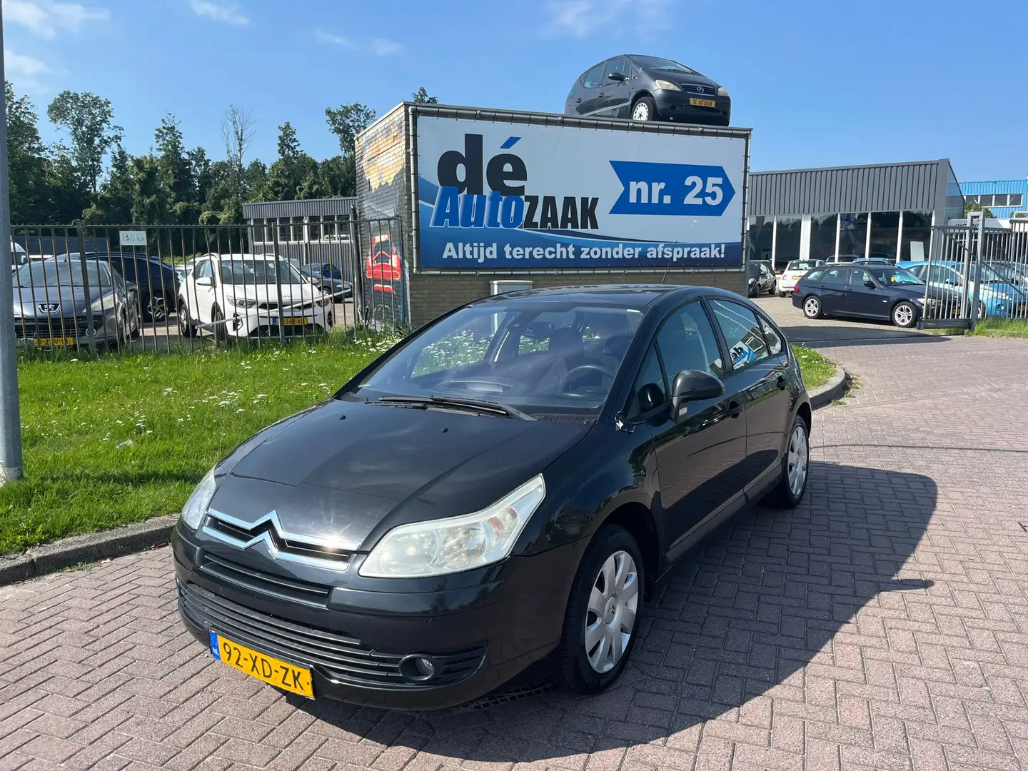 Citroen C4 1.6-16V Image | incl nieuwe apk Zwart - 1