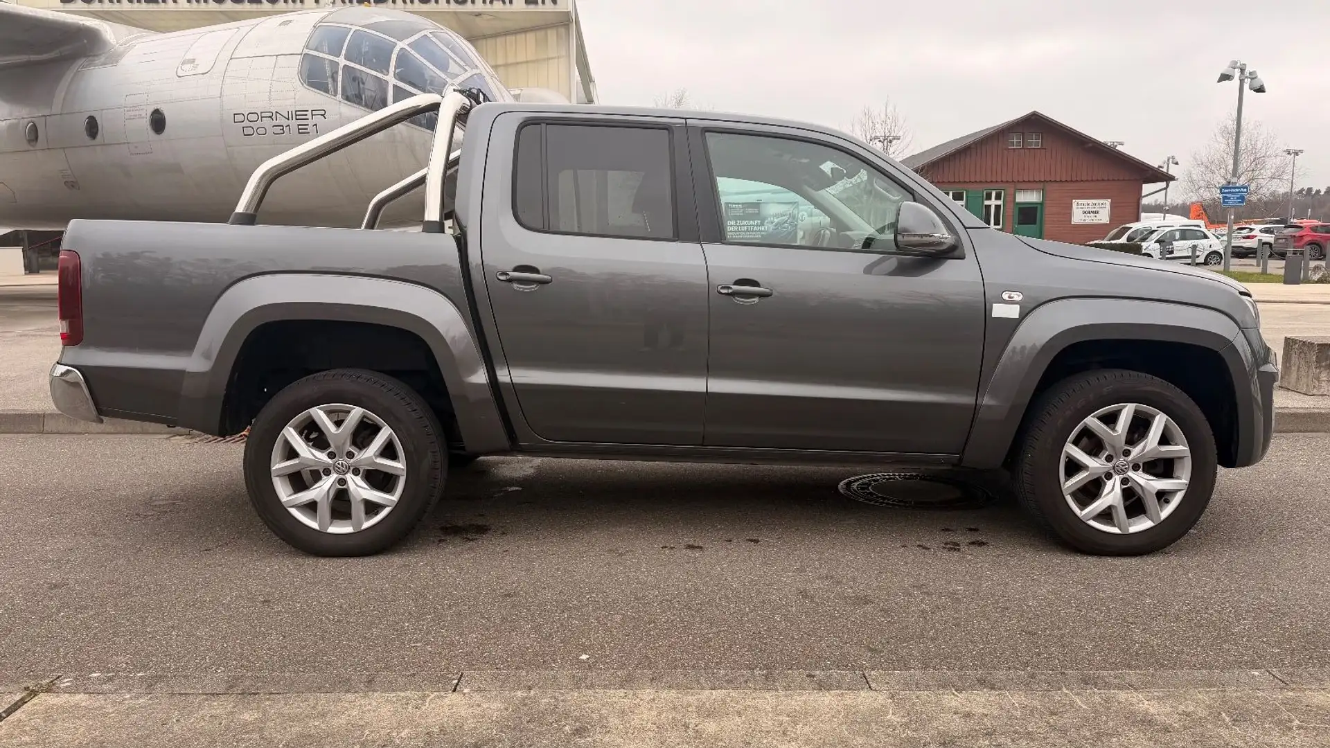Volkswagen Amarok Highline DoubleCab 4Motion Grau - 2