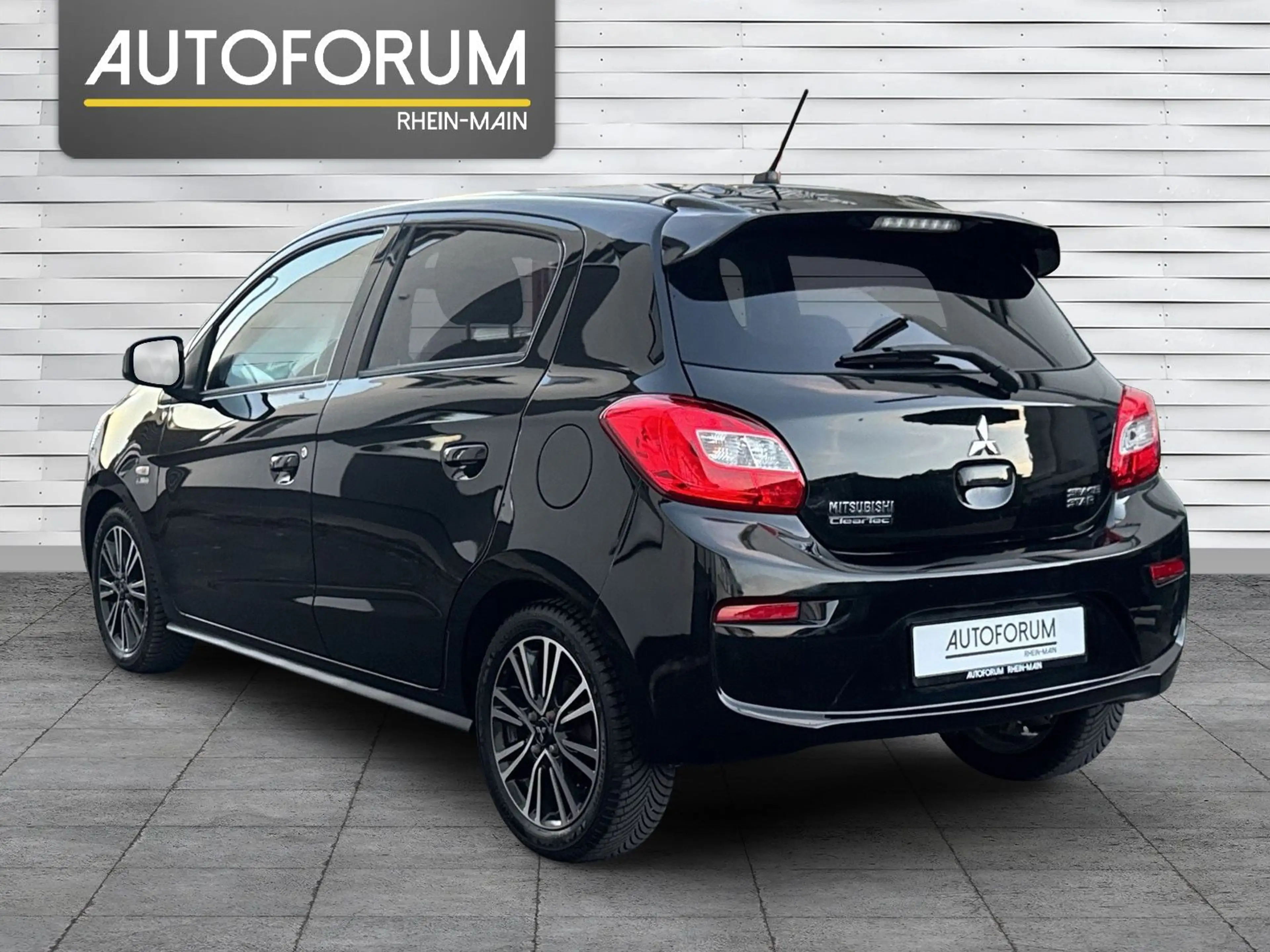 Mitsubishi Space Star 1.2 1.HAND TÜV NEU,NAVI,SHZ,CARPLAY — photo 7