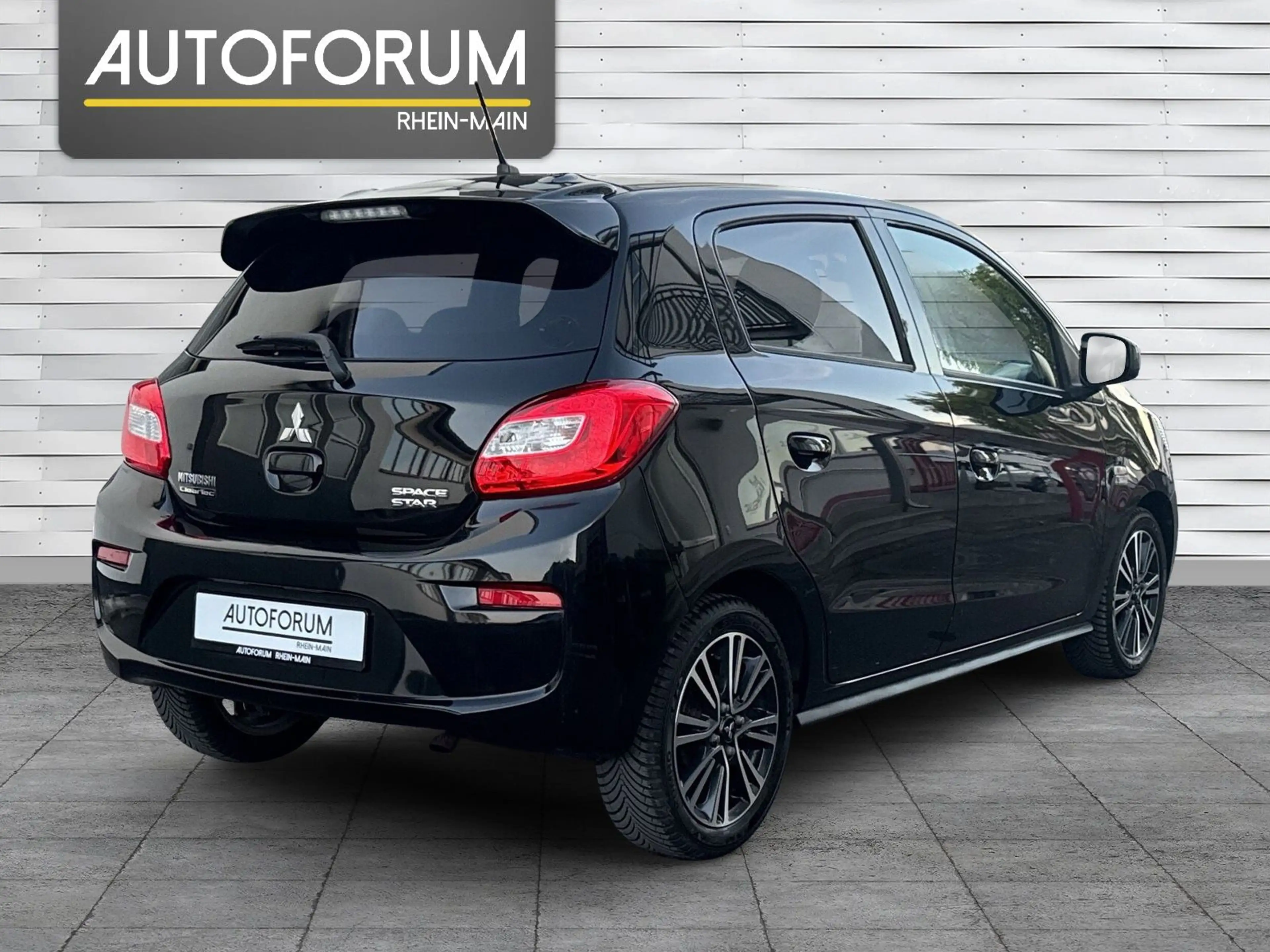 Mitsubishi Space Star 1.2 1.HAND TÜV NEU,NAVI,SHZ,CARPLAY — photo 9
