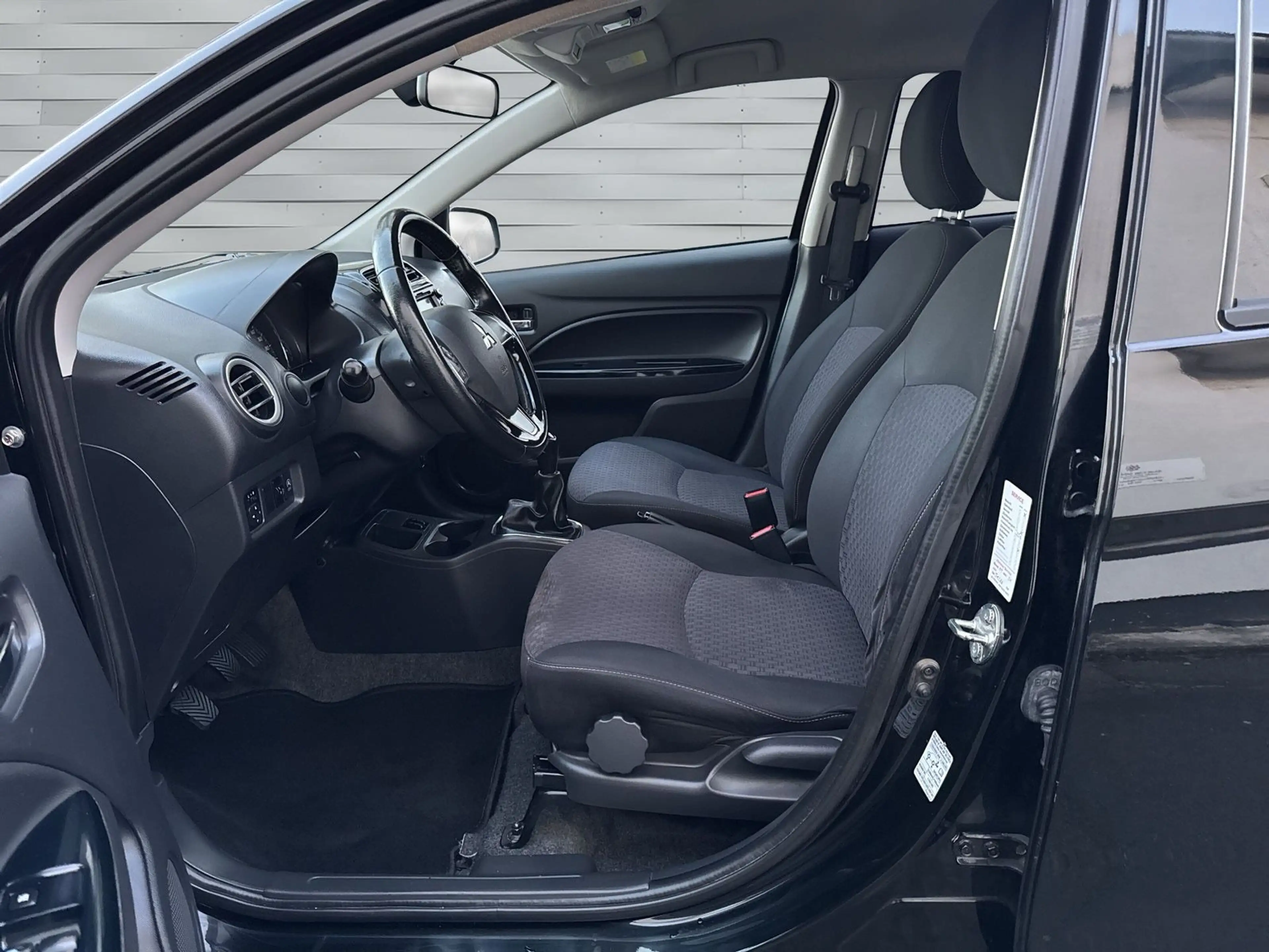 Mitsubishi Space Star 1.2 1.HAND TÜV NEU,NAVI,SHZ,CARPLAY — photo 13