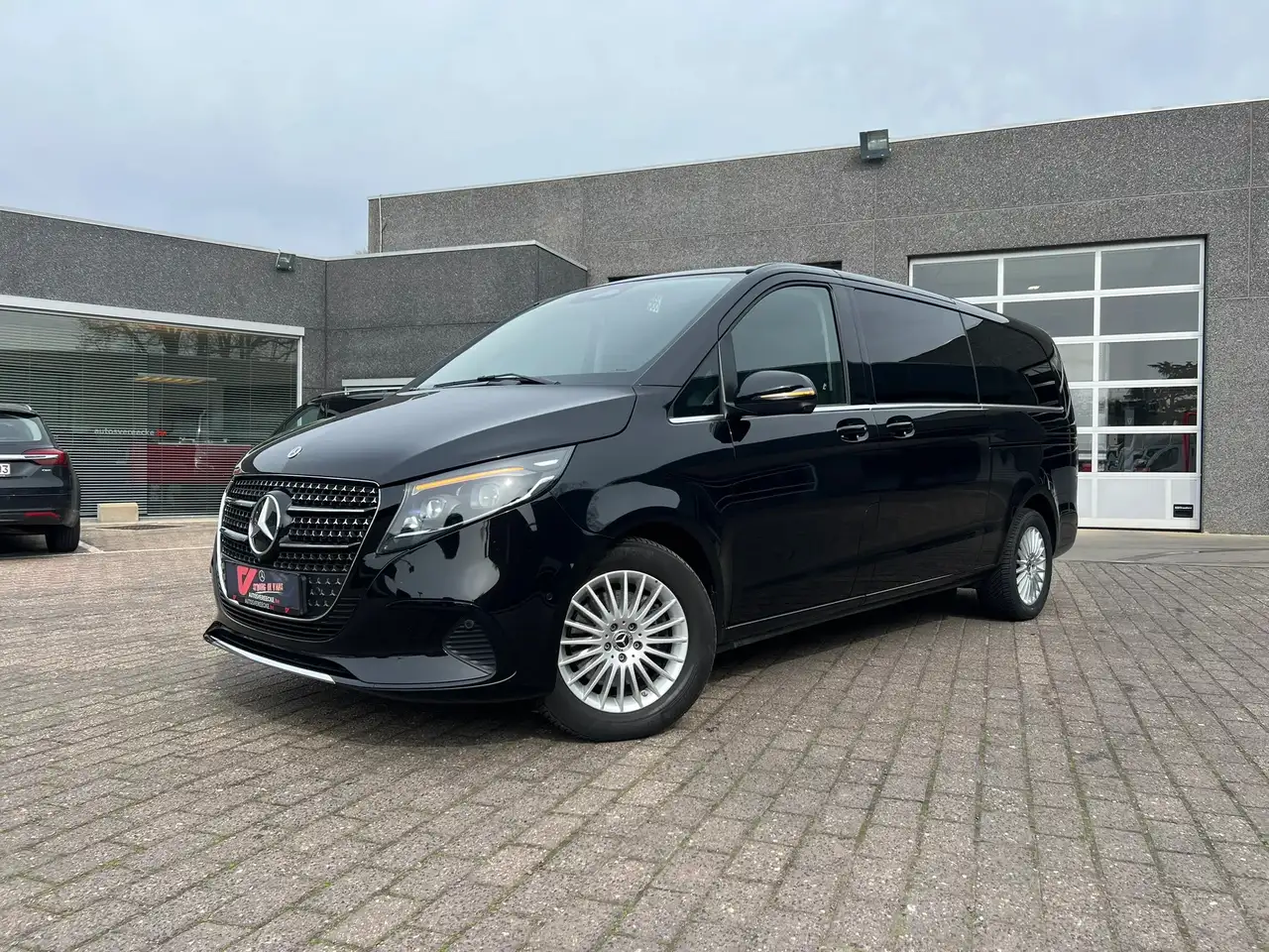 Mercedes-Benz V 300 V300 L3 RWD AUTO (63.500€ex.) DUB CABINE — foto 2
