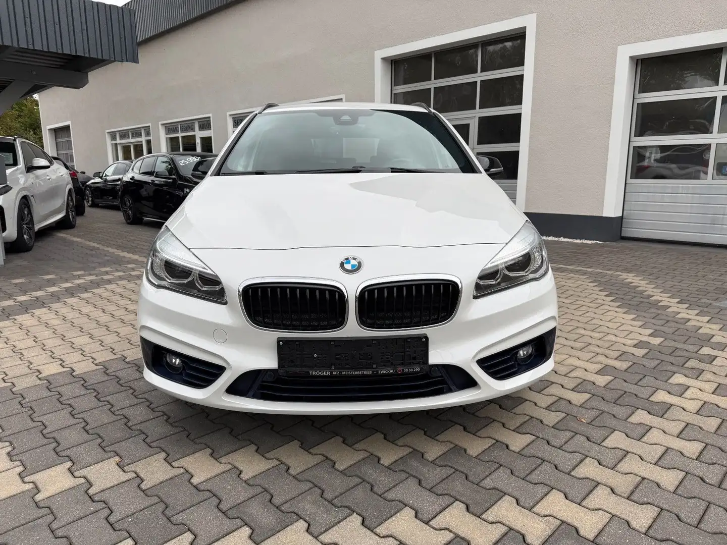 BMW 218 d Nav Anhäng LED Autom Hifi DAB Temp Weiß - 2