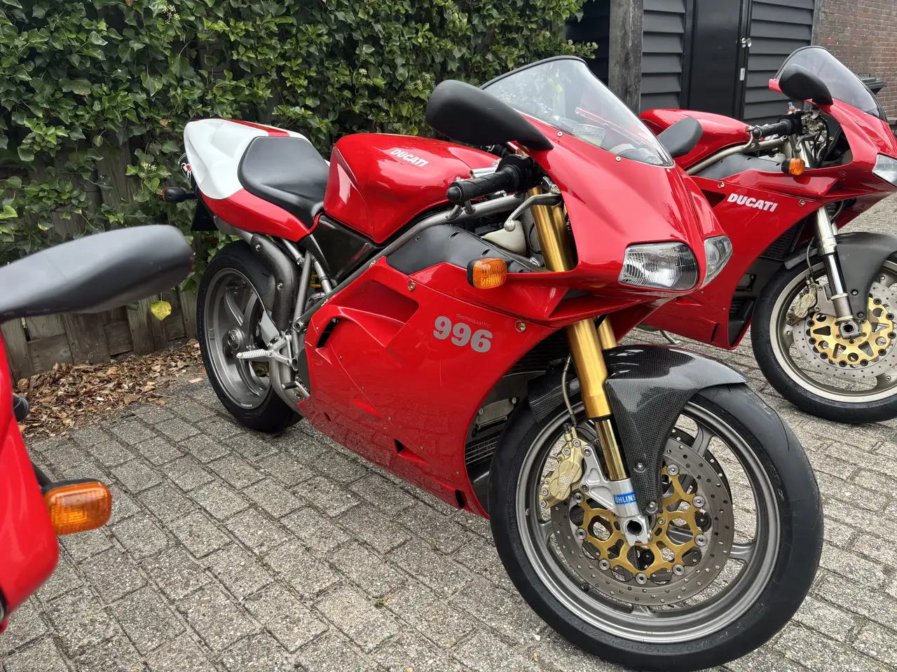 Ducati 996