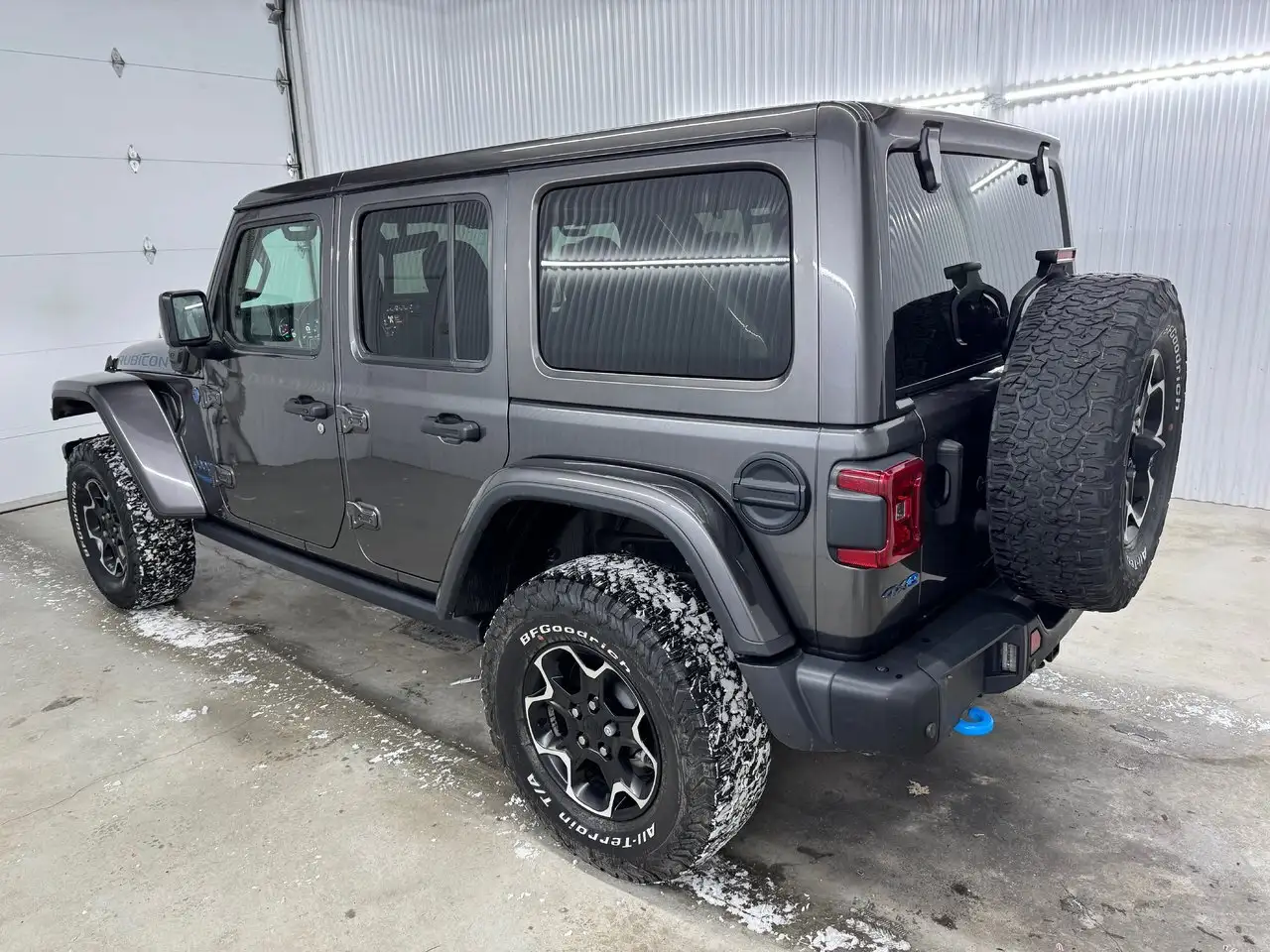 Jeep Wrangler снимка Jeep Wrangler