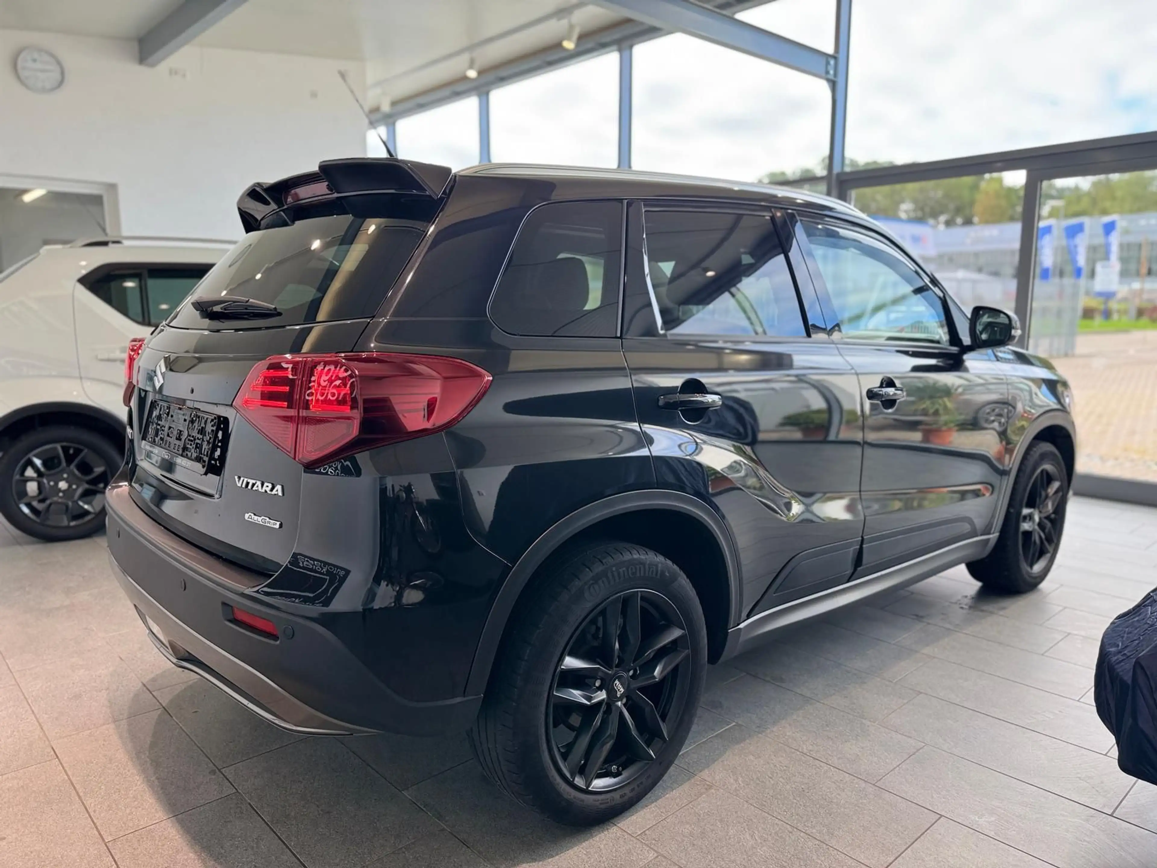 Suzuki Vitara 1.4 Comfort+ 4x4 Autom. AHK — photo 6