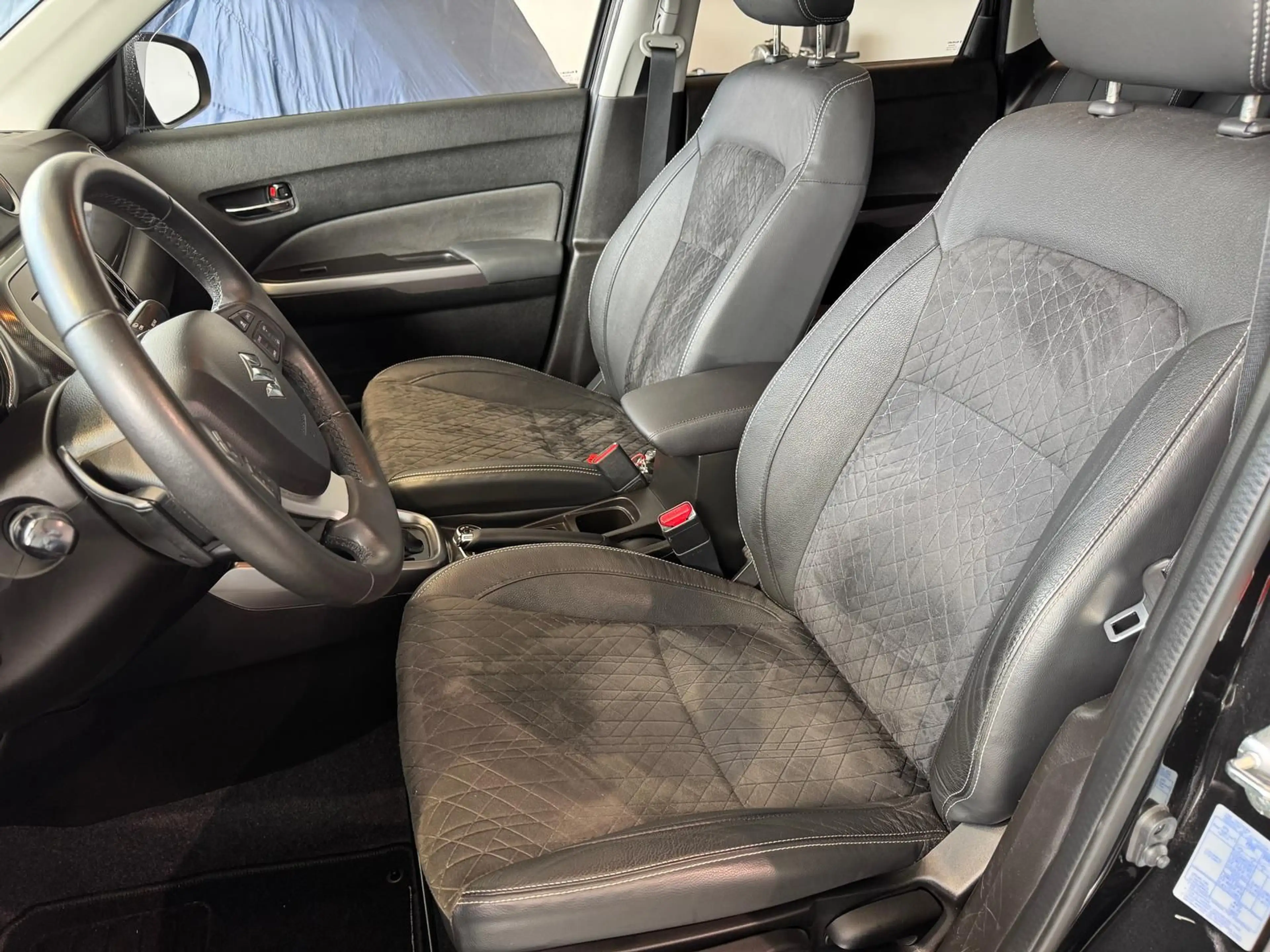 Suzuki Vitara 1.4 Comfort+ 4x4 Autom. AHK — photo 11