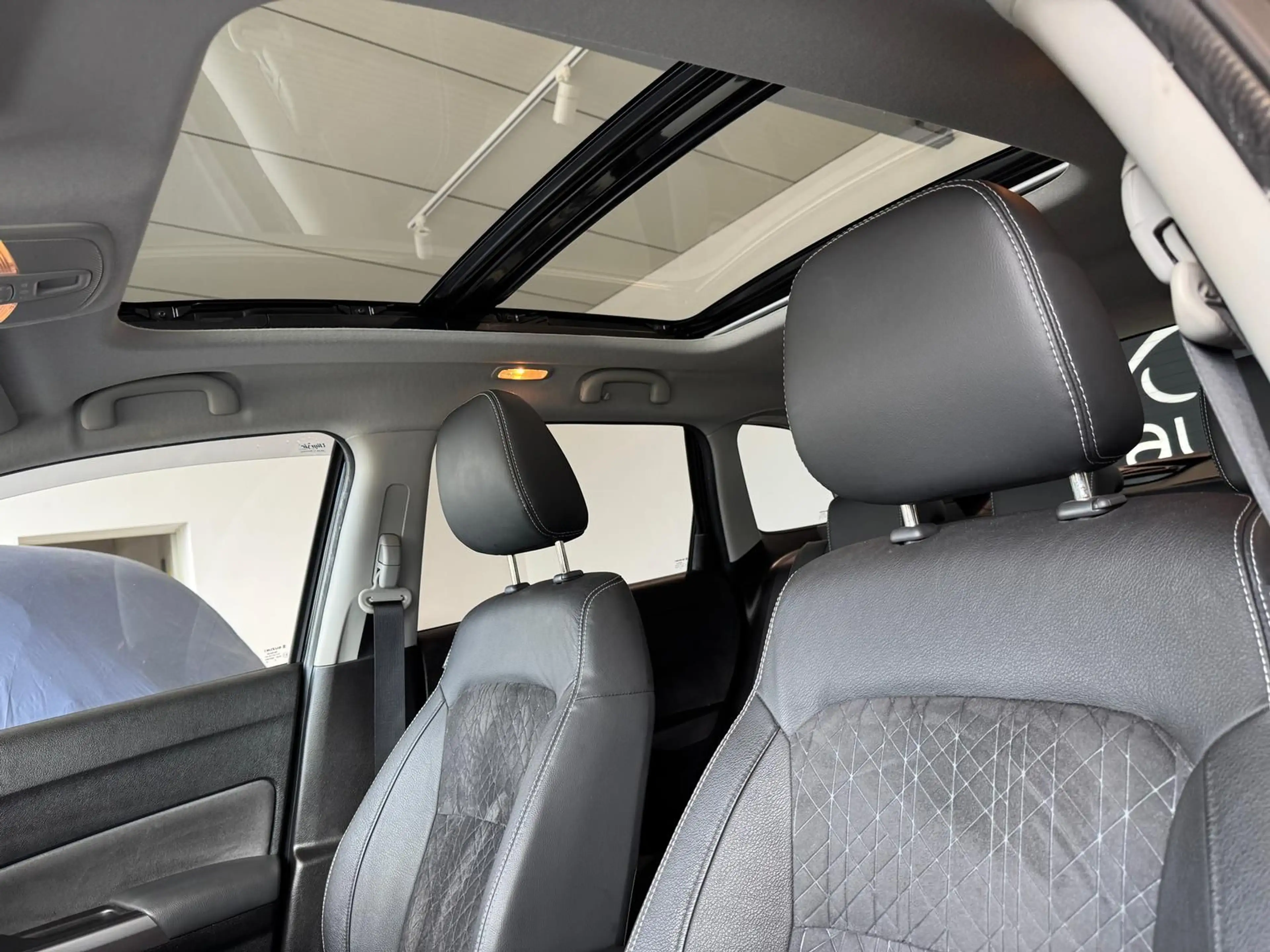Suzuki Vitara 1.4 Comfort+ 4x4 Autom. AHK — photo 12