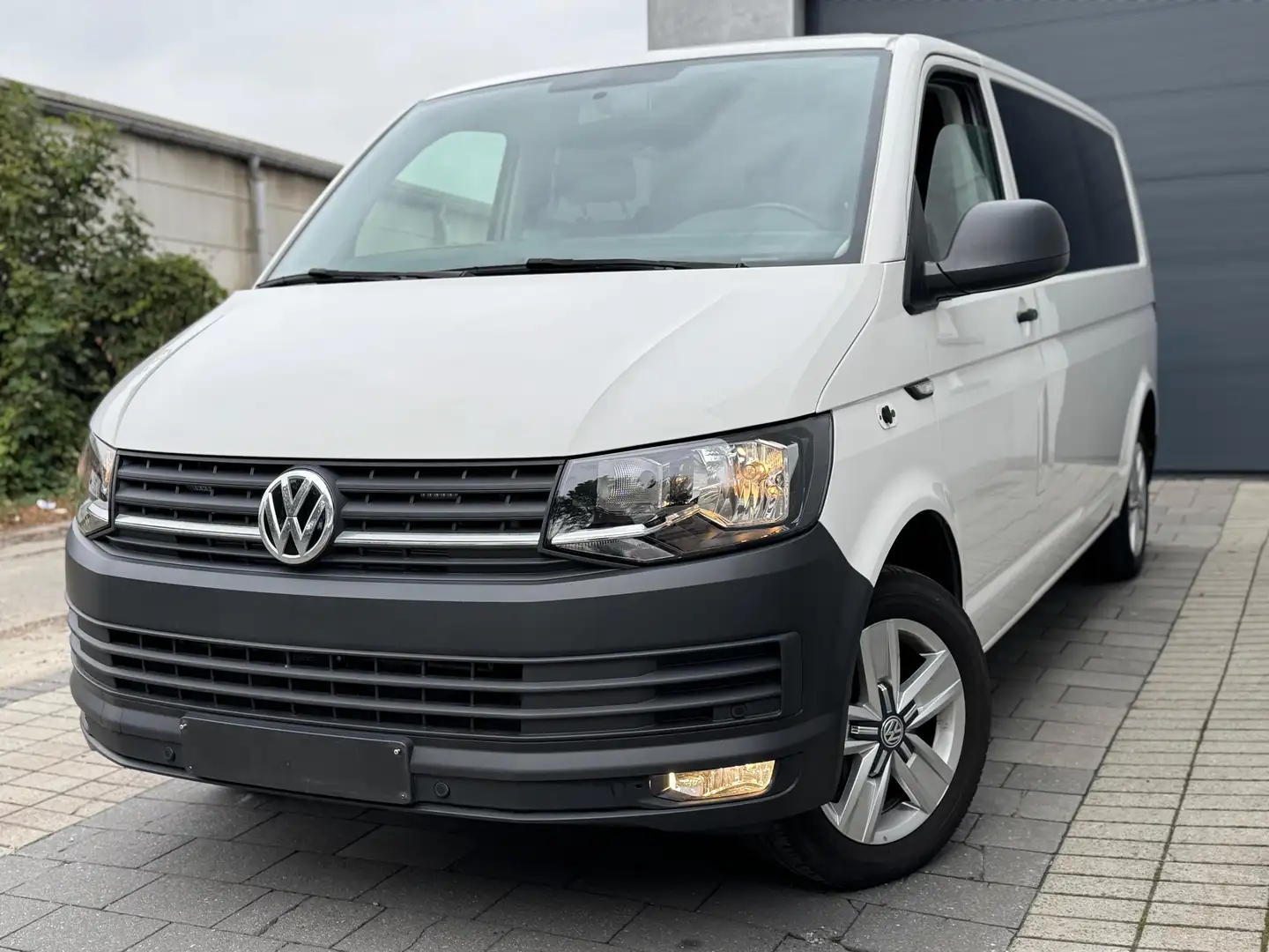 Volkswagen T6 Caravelle DSG Lang TSI Trendline  49000 km 2017 9 plaats Blanc - 2