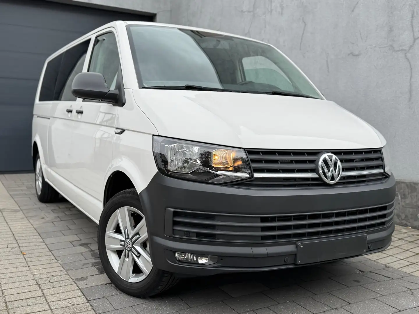 Volkswagen T6 Caravelle DSG Lang TSI Trendline  49000 km 2017 9 plaats Blanc - 1