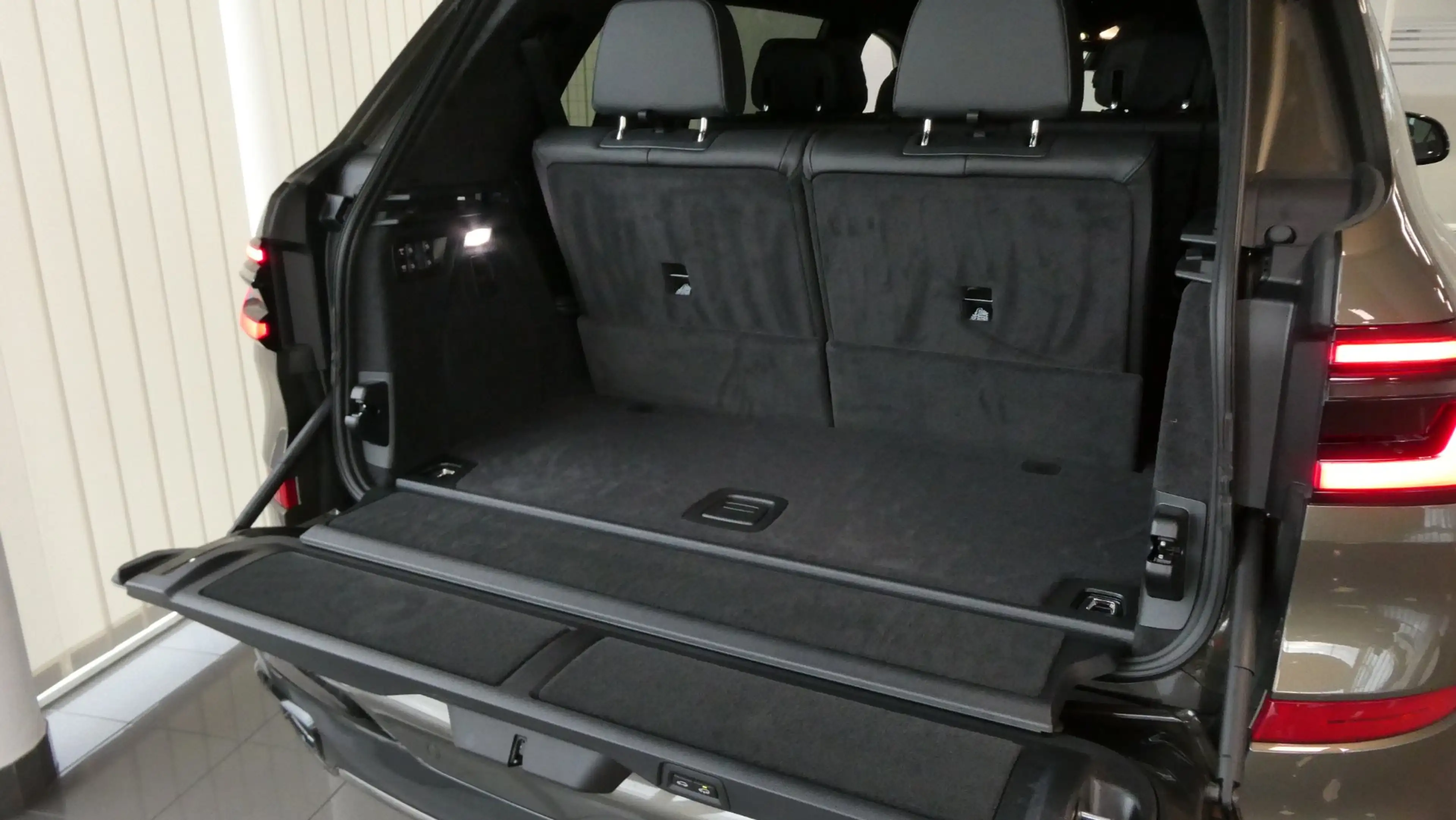 BMW X7 xDrive40d 48V M-Sportpaket Pro — photo 10