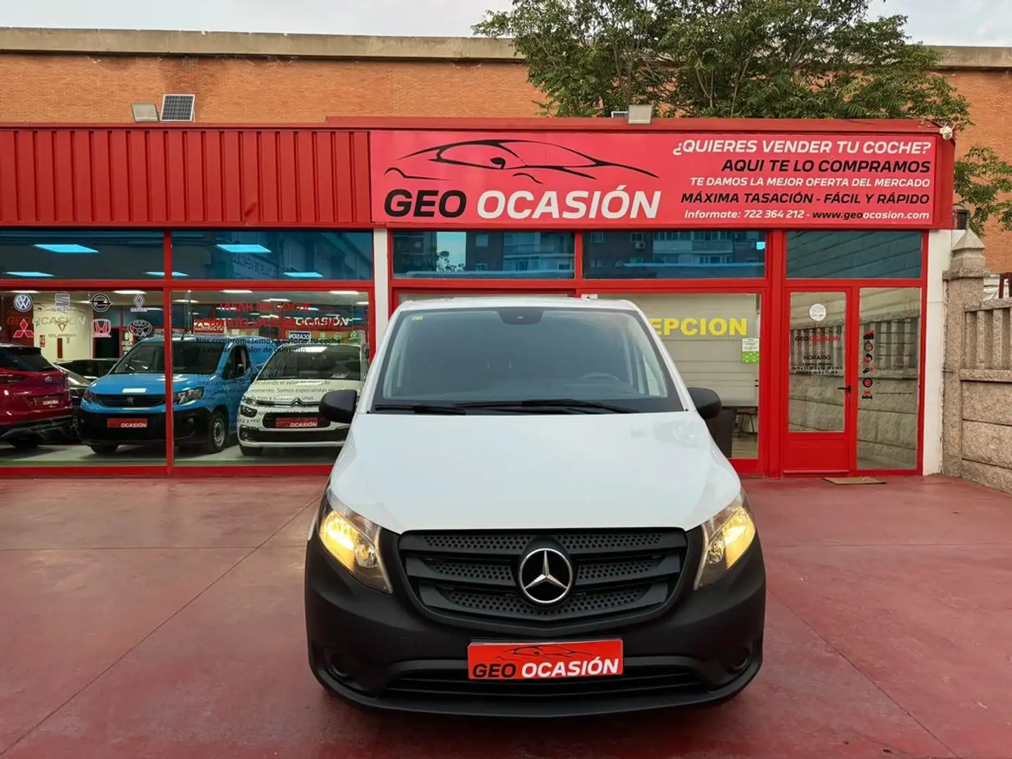 Mercedes-Benz Vito Furgón 116 CDI 163 Largo 4p Blanco - 2