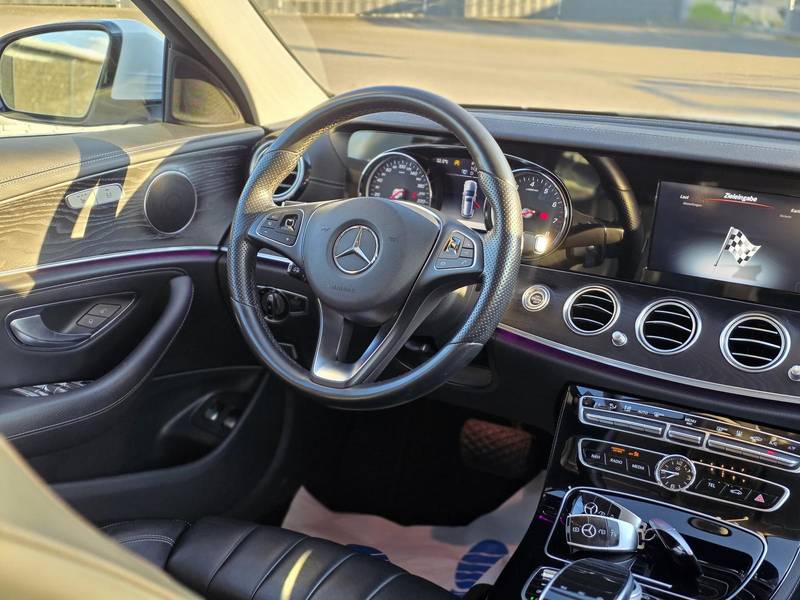 Mercedes-Benz E 400 E400 4Matic/Airmatic/Multibeam/Distronic/Standh. — photo 10