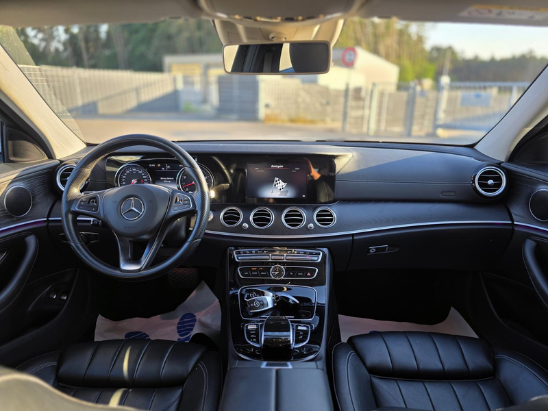 Mercedes-Benz E 400 E400 4Matic/Airmatic/Multibeam/Distronic/Standh. — photo 9
