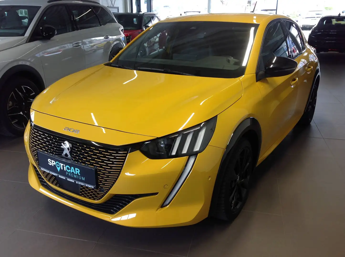 Peugeot 208 GT Elektromotor 136 - ACC St&Go Gelb - 1