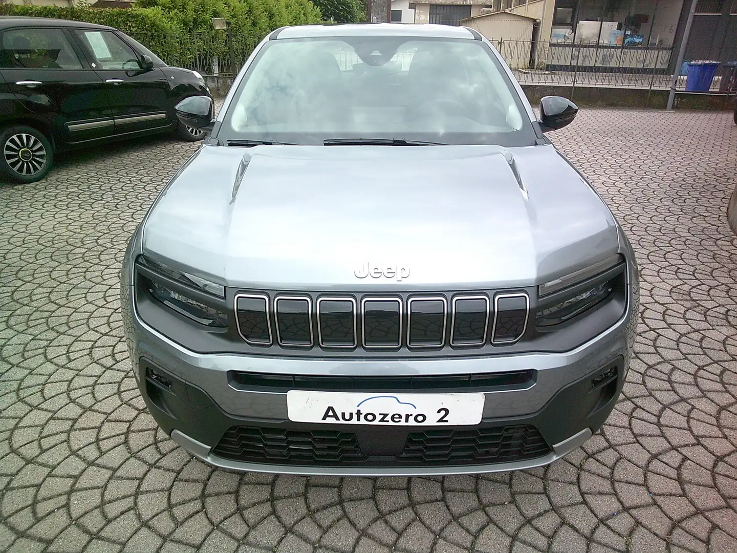 Jeep Avenger Avenger 1.2 turbo Altitude 100cv senza vincoli Grigio - 2
