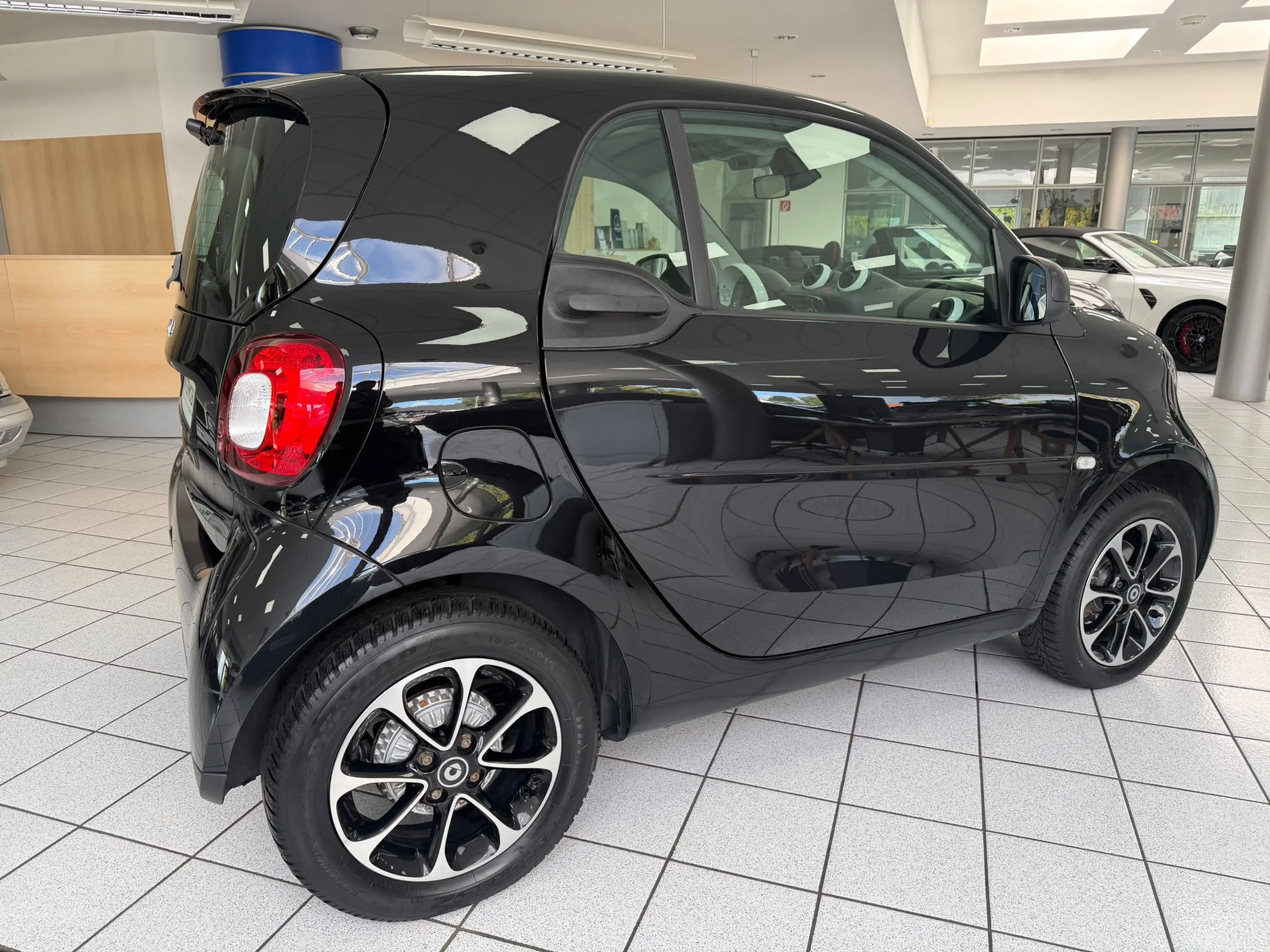 smart forTwo Coupe AUTOMATIK*KLIMA*2019*BLUETOOTH* — photo 4