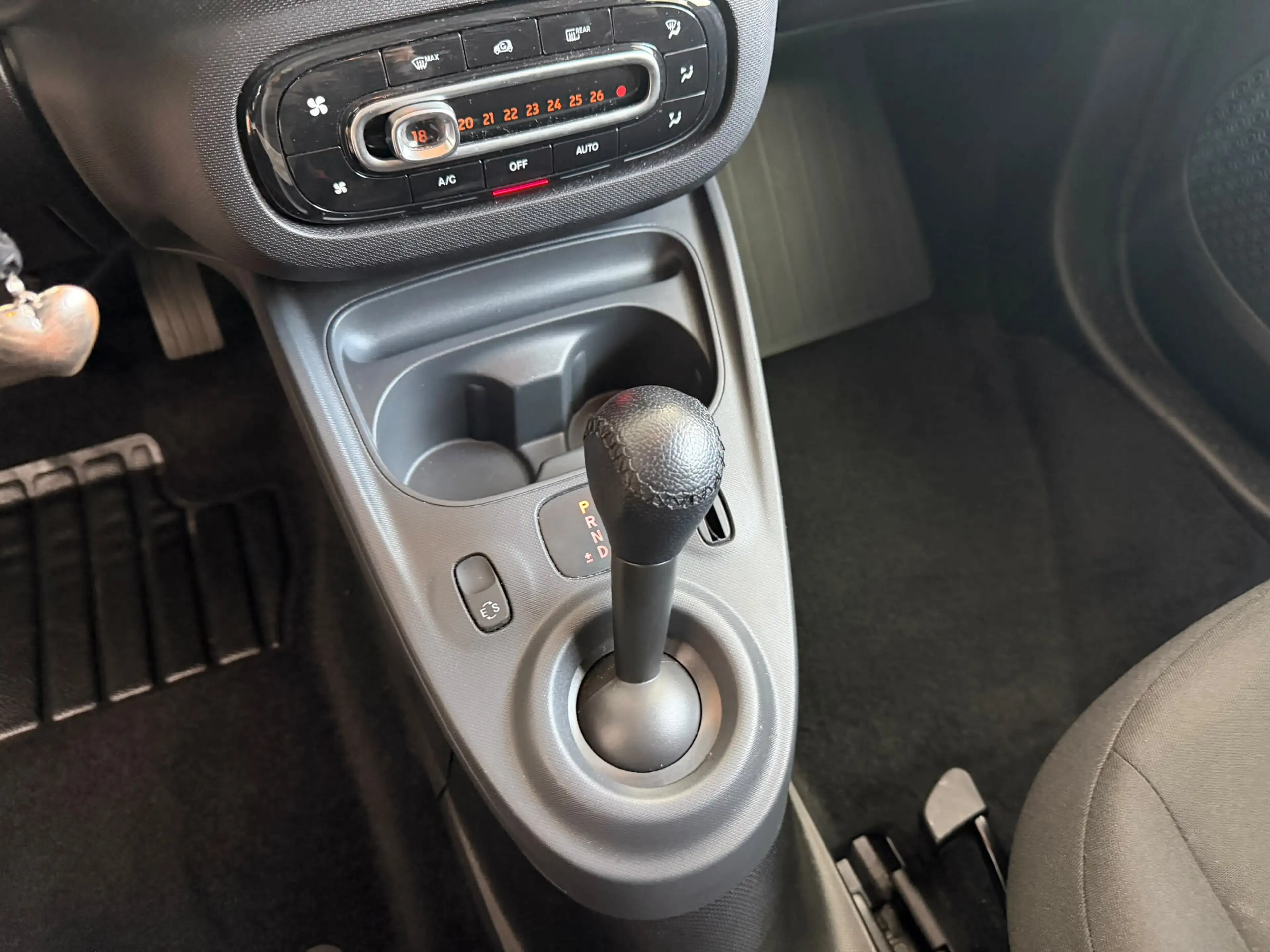 smart forTwo Coupe AUTOMATIK*KLIMA*2019*BLUETOOTH* — photo 11