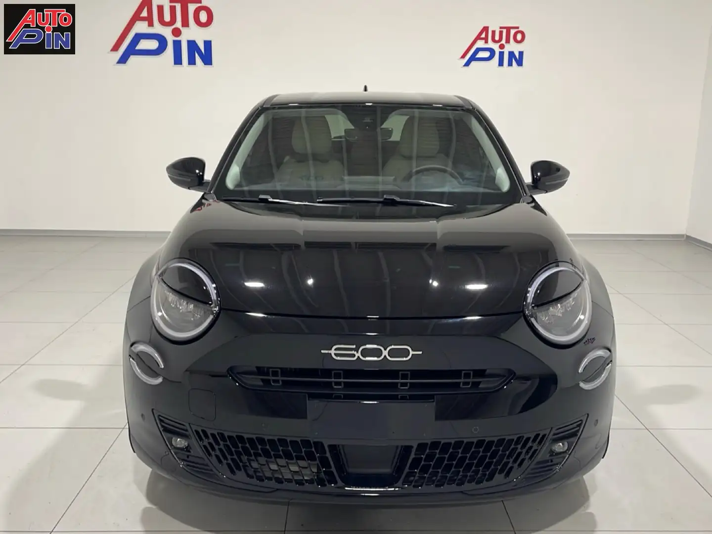 Fiat 600 600 Hybrid 136 CV DCT MHEV La Prima Schwarz - 2