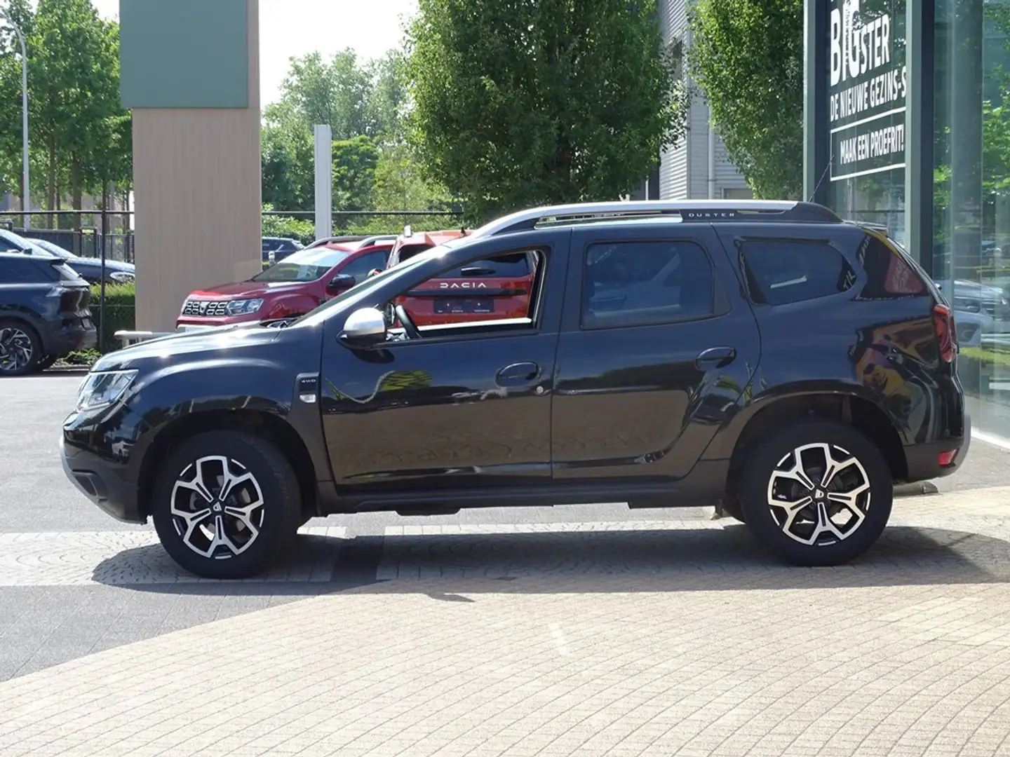 Dacia Duster Prestige 4X4 TCe 150 GPF Чорний - 2