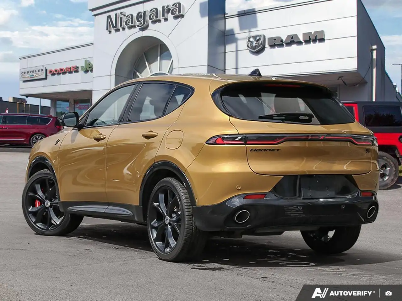 Dodge Hornet снимка Dodge Hornet