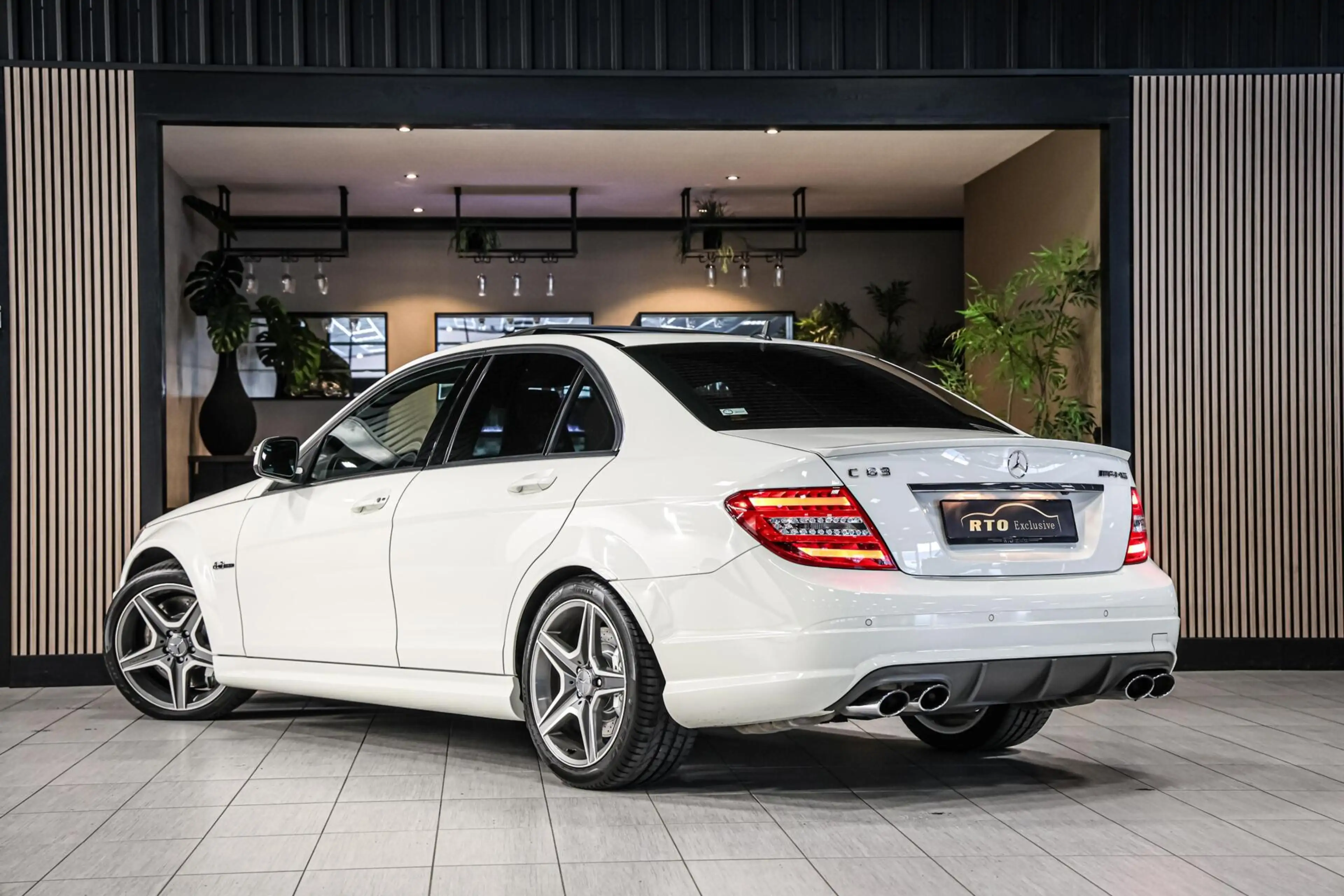 Mercedes-Benz C 63 AMG 63|originele lak|Carplay|Schuif/kantel — photo 3