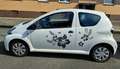 Toyota Aygo Weiß - thumbnail 3